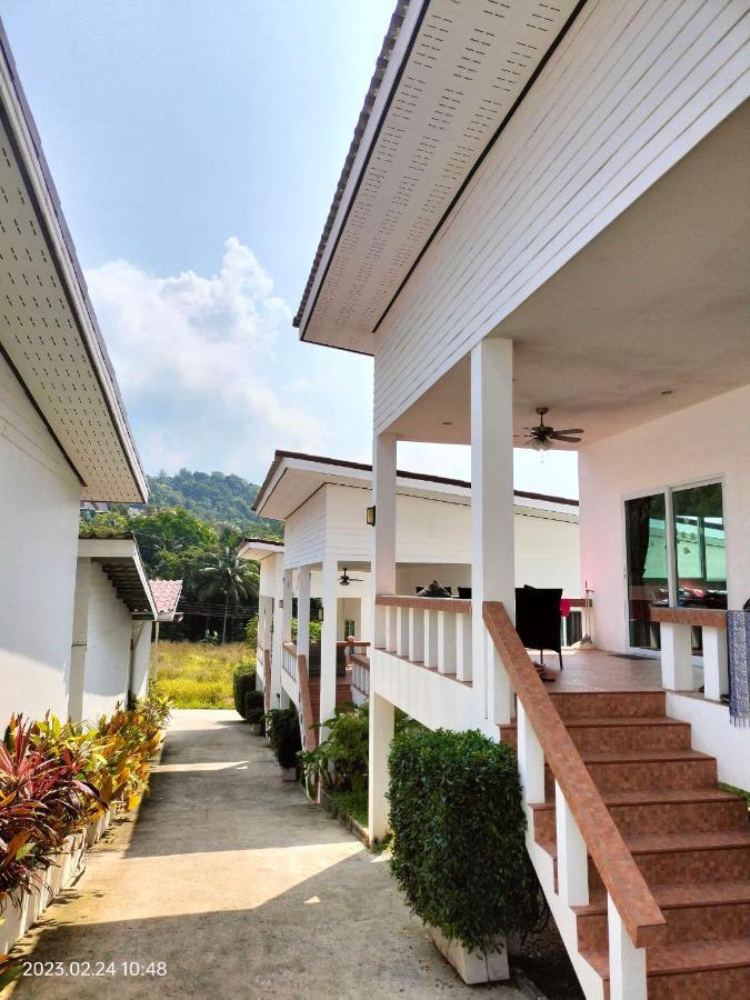 Naiwok Hills Resort 코팡안 외부 사진